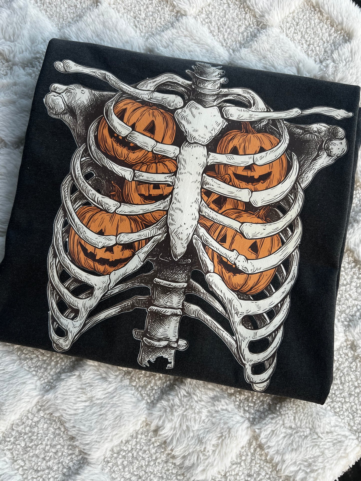 Skelly Tee